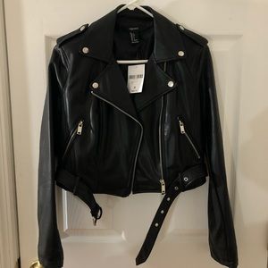 NWT Forever 21 faux leather cropped moto jacket